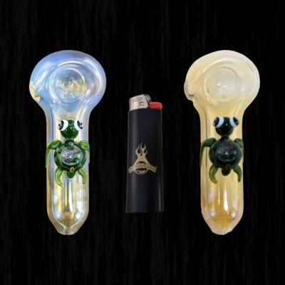 Alta Vida Turtle Glass Pipe