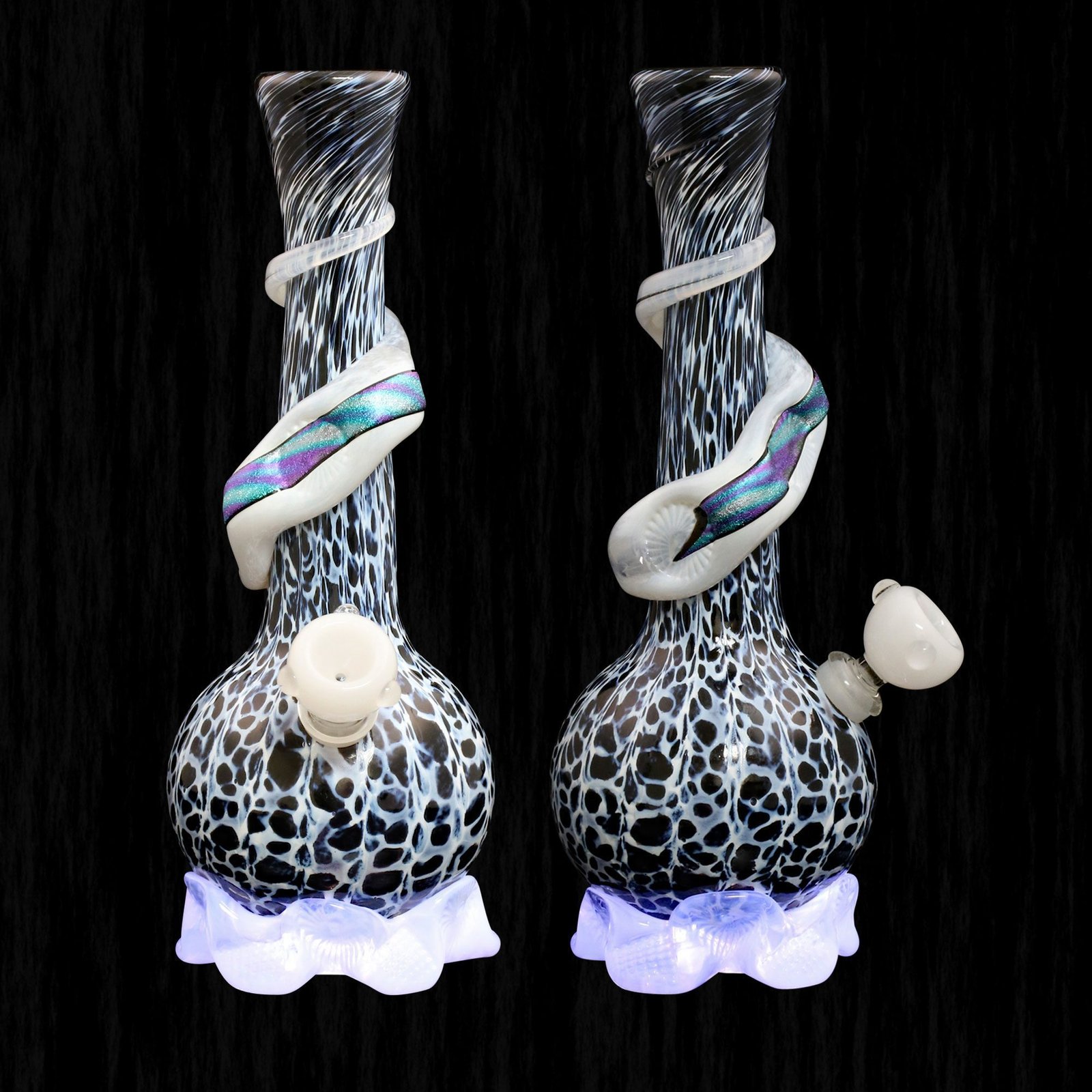 723-B Dichro-Calcifers Sand Castle With Dichro Ribbon Glass Water Pipe