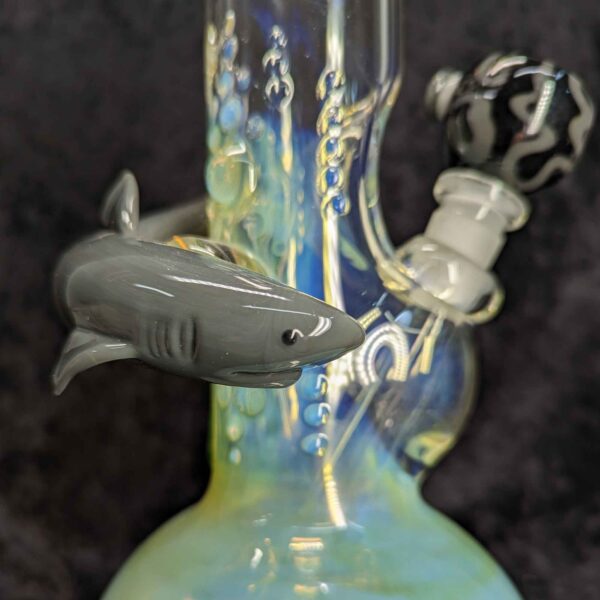 Shark Glass Water Pipe